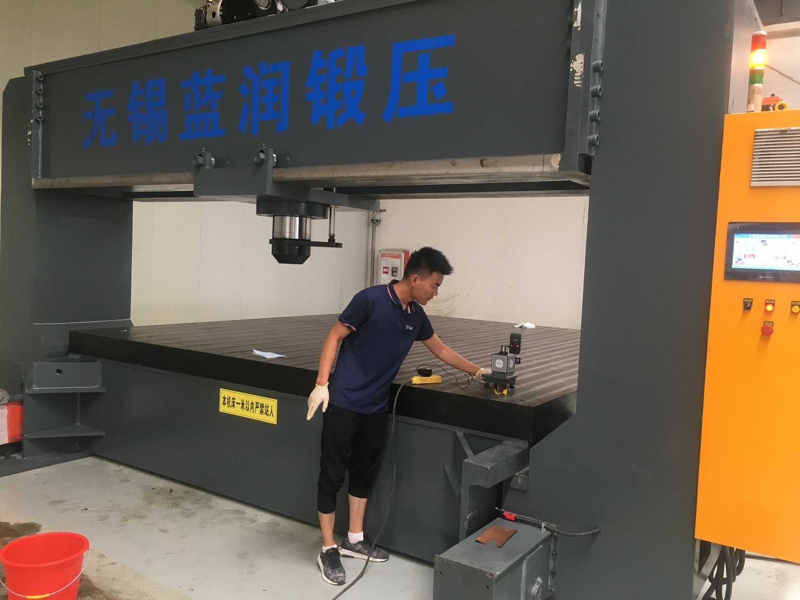 国产亚洲美日韩AV中文字幕无码成人